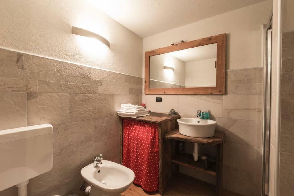 Vecchio Fienile Apartment Aosta Luaran gambar