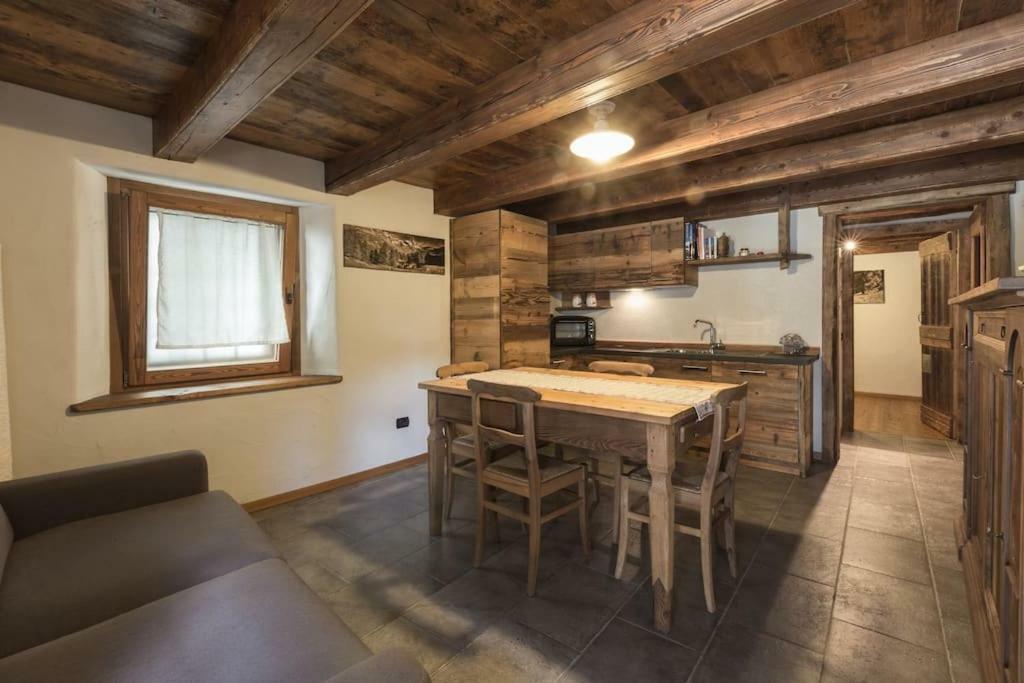 Vecchio Fienile Apartment Aosta Luaran gambar